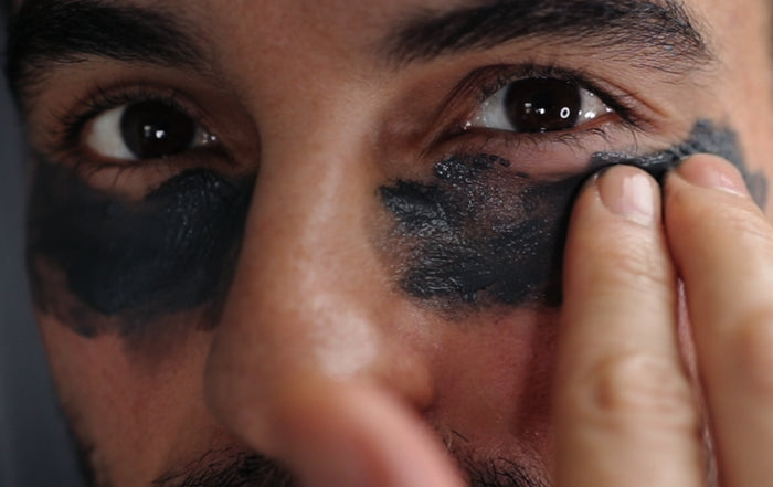 Step 02 / Apply Mask to Undereye Skin